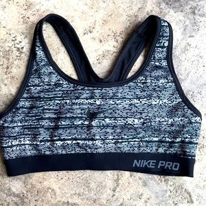 Nike dri-fit sports bra